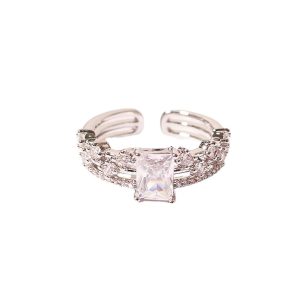 SALTY Anti Tarnish Jewel of the Maharani Finger Ring for Women | Adjustable Fancy Jewellery Design | Latest Fashion Accessories for Girls | Minimal Jewelry | Ideal for Gifting | Marriage, Birthday | Gift for Valentine Day
